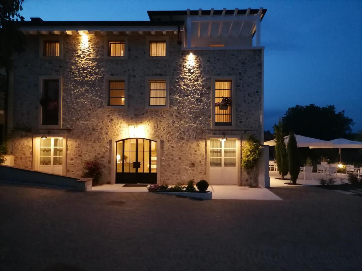 Relais Ca' Morenica Валеджо-суль-Мінчо Екстер'єр фото